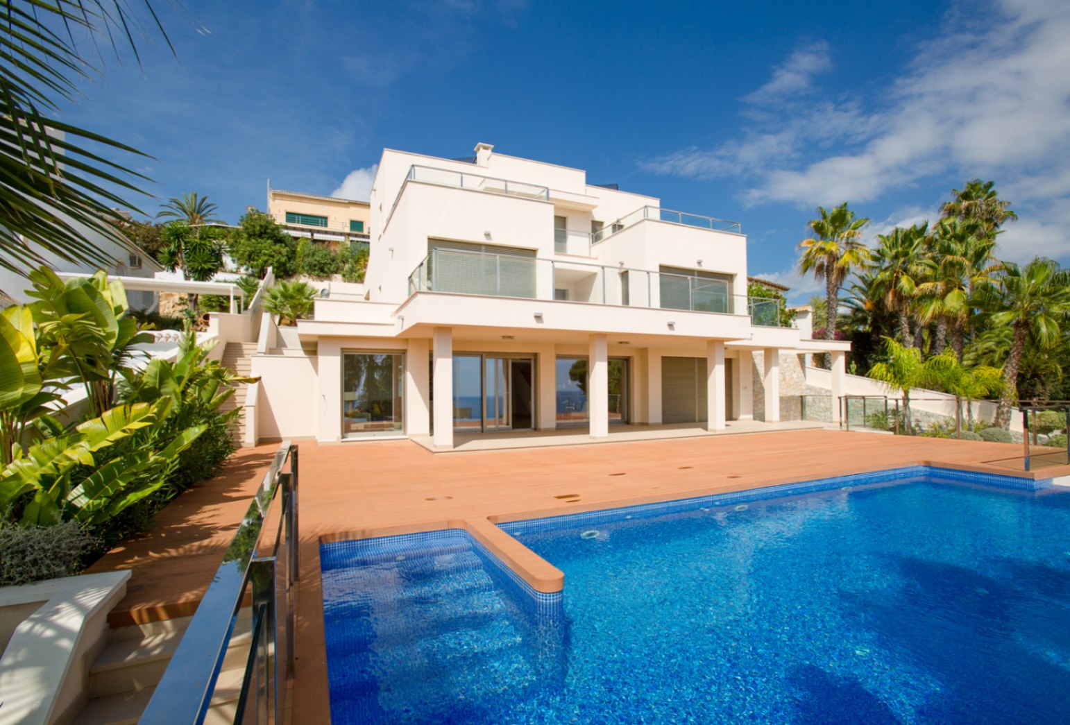 Luxurious, modern sea view villa for sale in Moraira